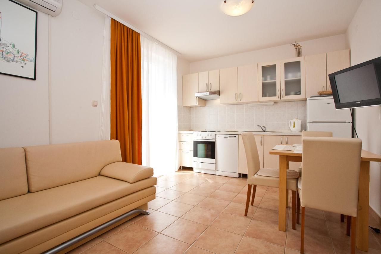 Apartments Glibo Near The Sea And Town Center! คิร์ก ภายนอก รูปภาพ