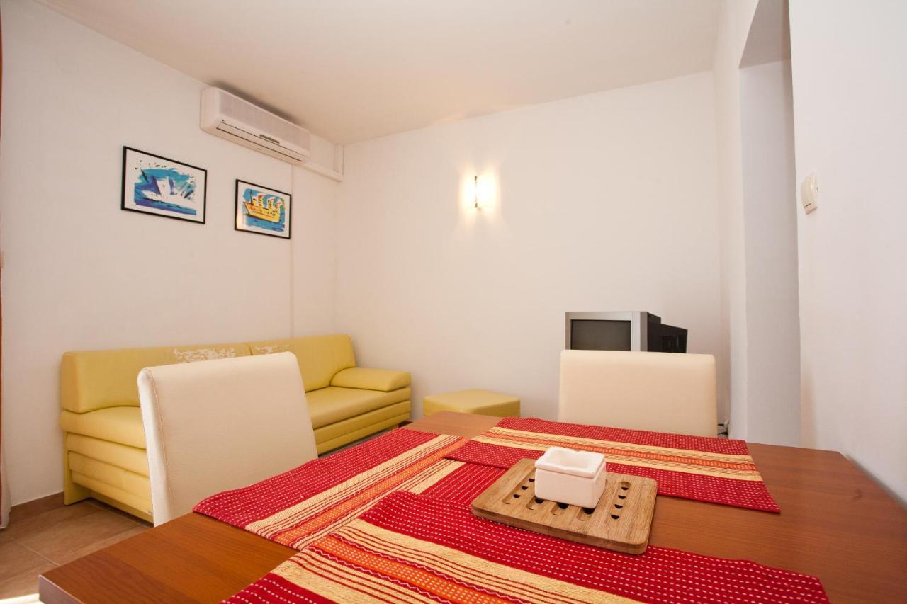 Apartments Glibo Near The Sea And Town Center! คิร์ก ภายนอก รูปภาพ