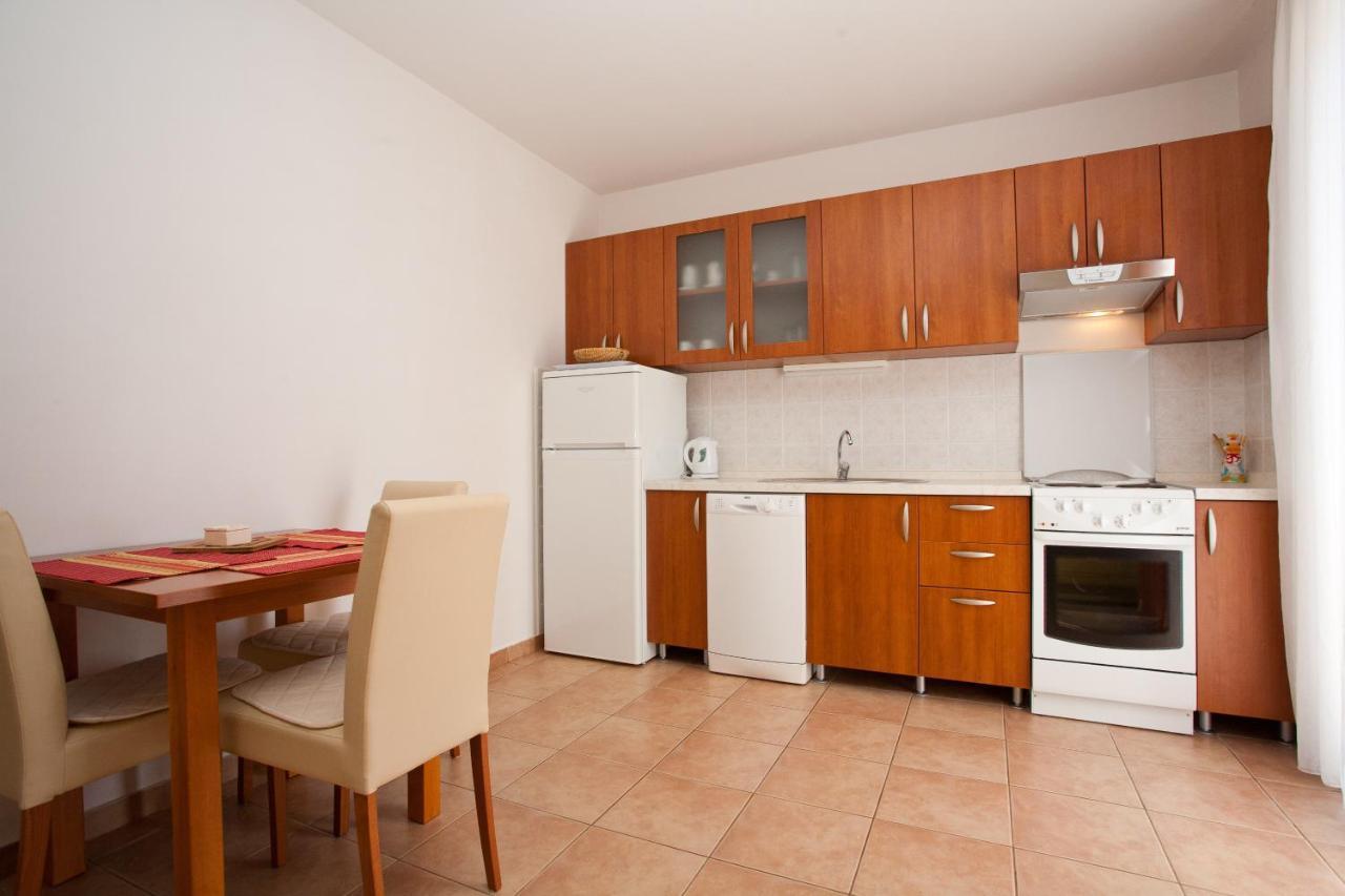 Apartments Glibo Near The Sea And Town Center! คิร์ก ภายนอก รูปภาพ